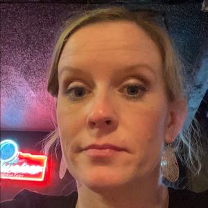 Meet your Posher, Briana